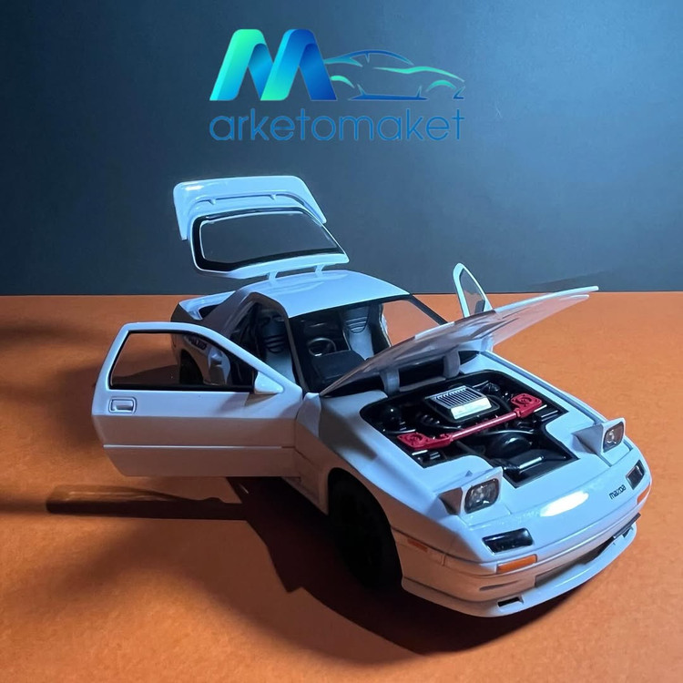 مزدا RX7 سفید