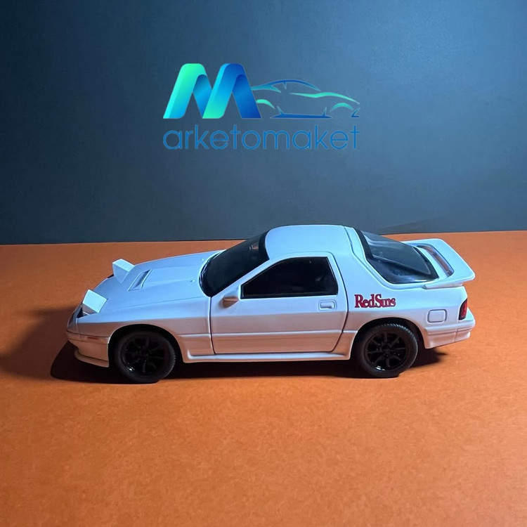 مزدا RX7 سفید